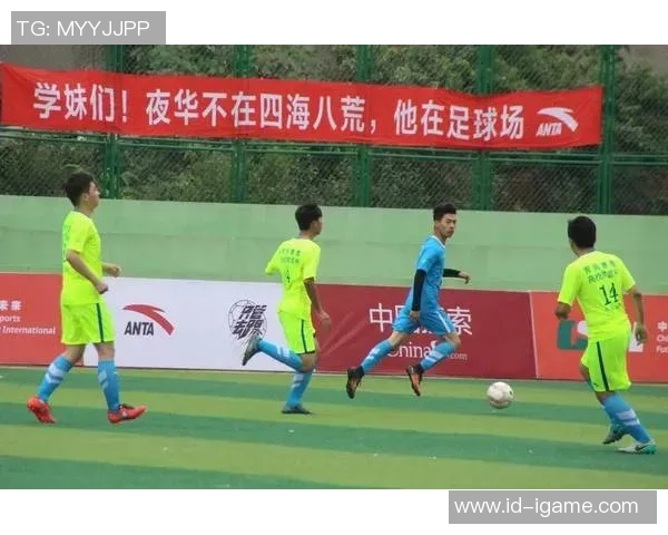 龙俊杰足球：追逐梦想的绿茵场上奋斗与荣耀的故事